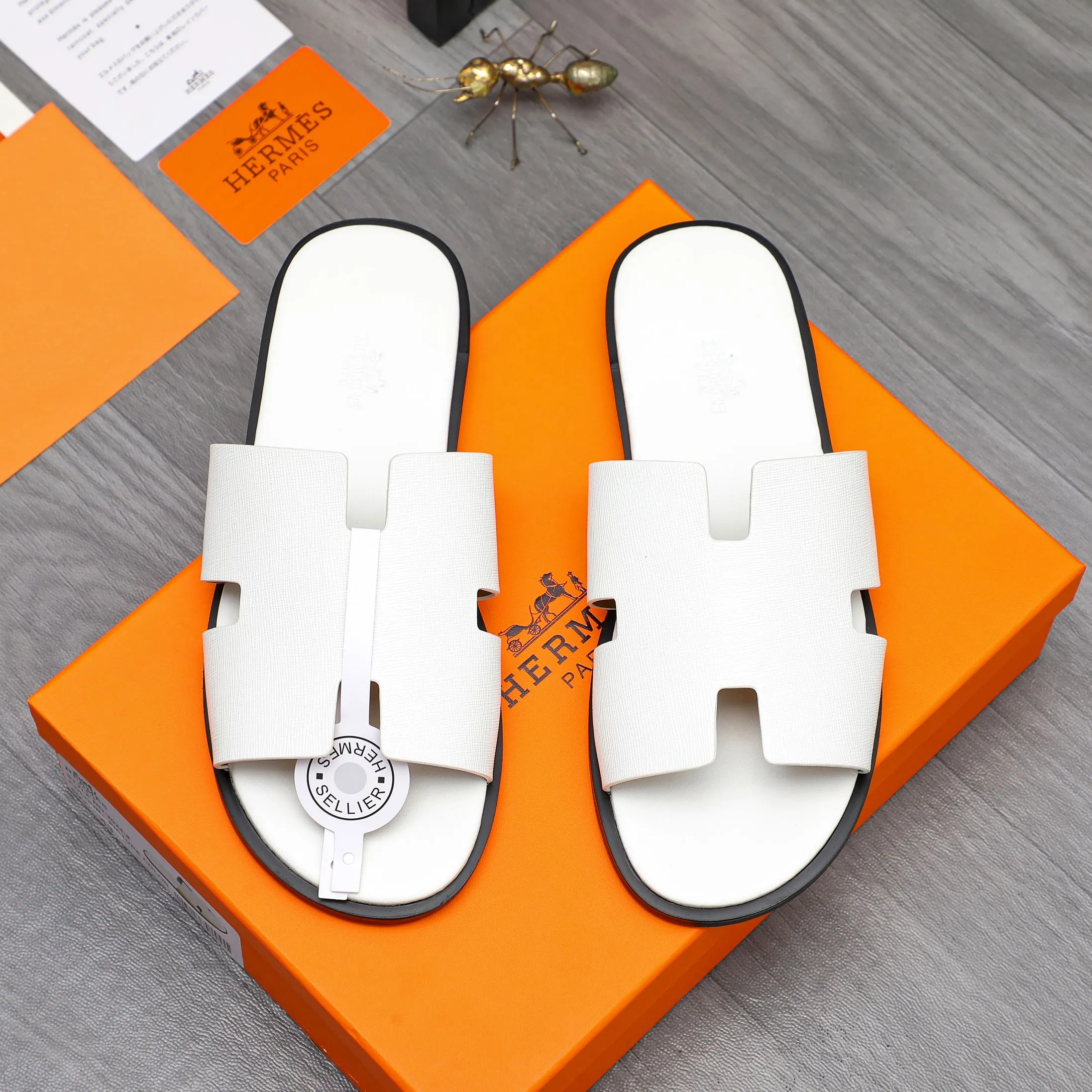 Men's shoes 💰280 Product trademark: Hermes "Hermes" slippers Regular size: 38-46 Product material: vertical grain cowhide upper, microfiber lining, original outsole
